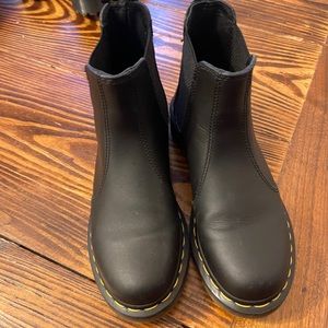 Dr Martens Chelsea Boot. Like new.